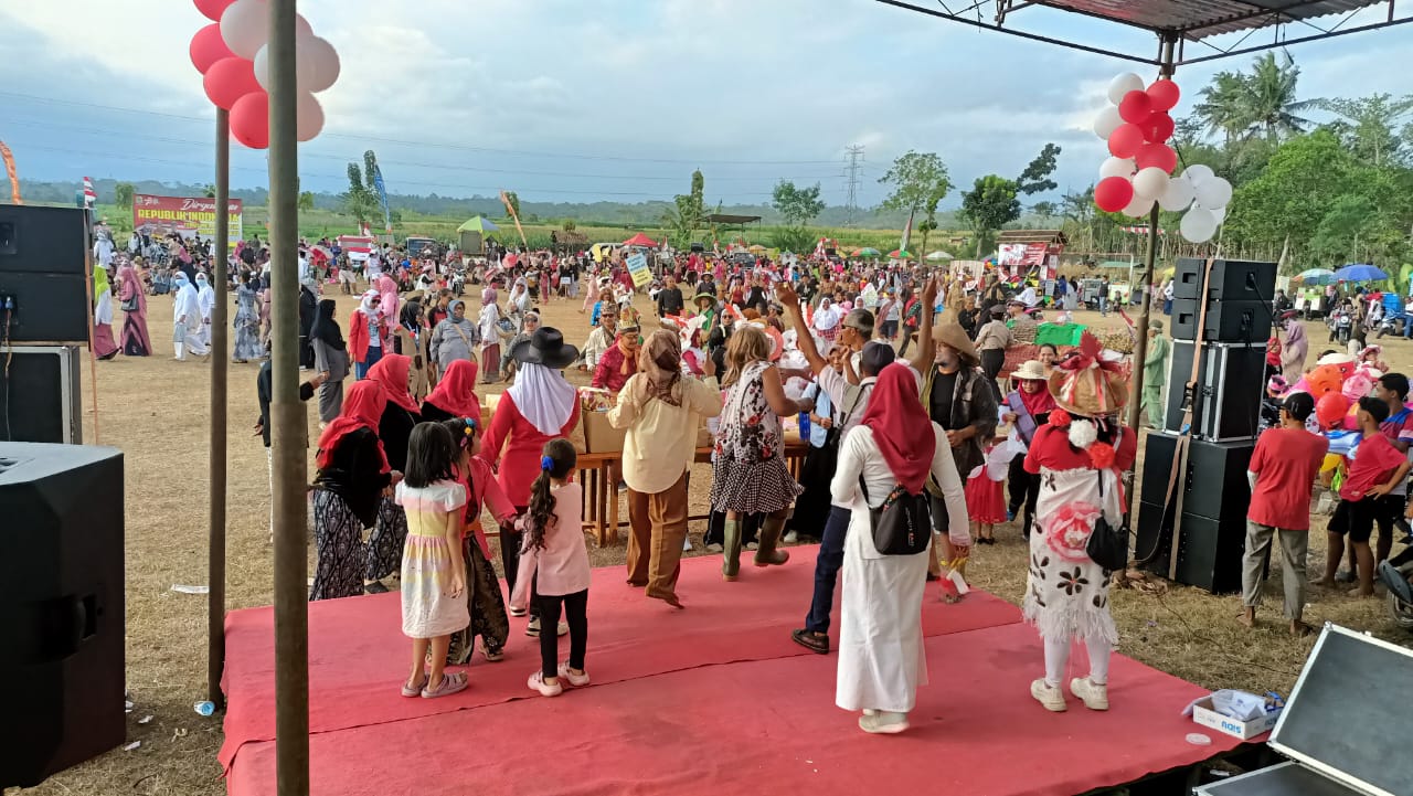 KARNAVAL KEMERDEKAAN TINGKAT DESA RAKIT