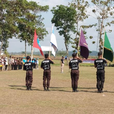 PELEPASAN PESERTA NAPAK TILAS ROUTE GERILYA BANJAR